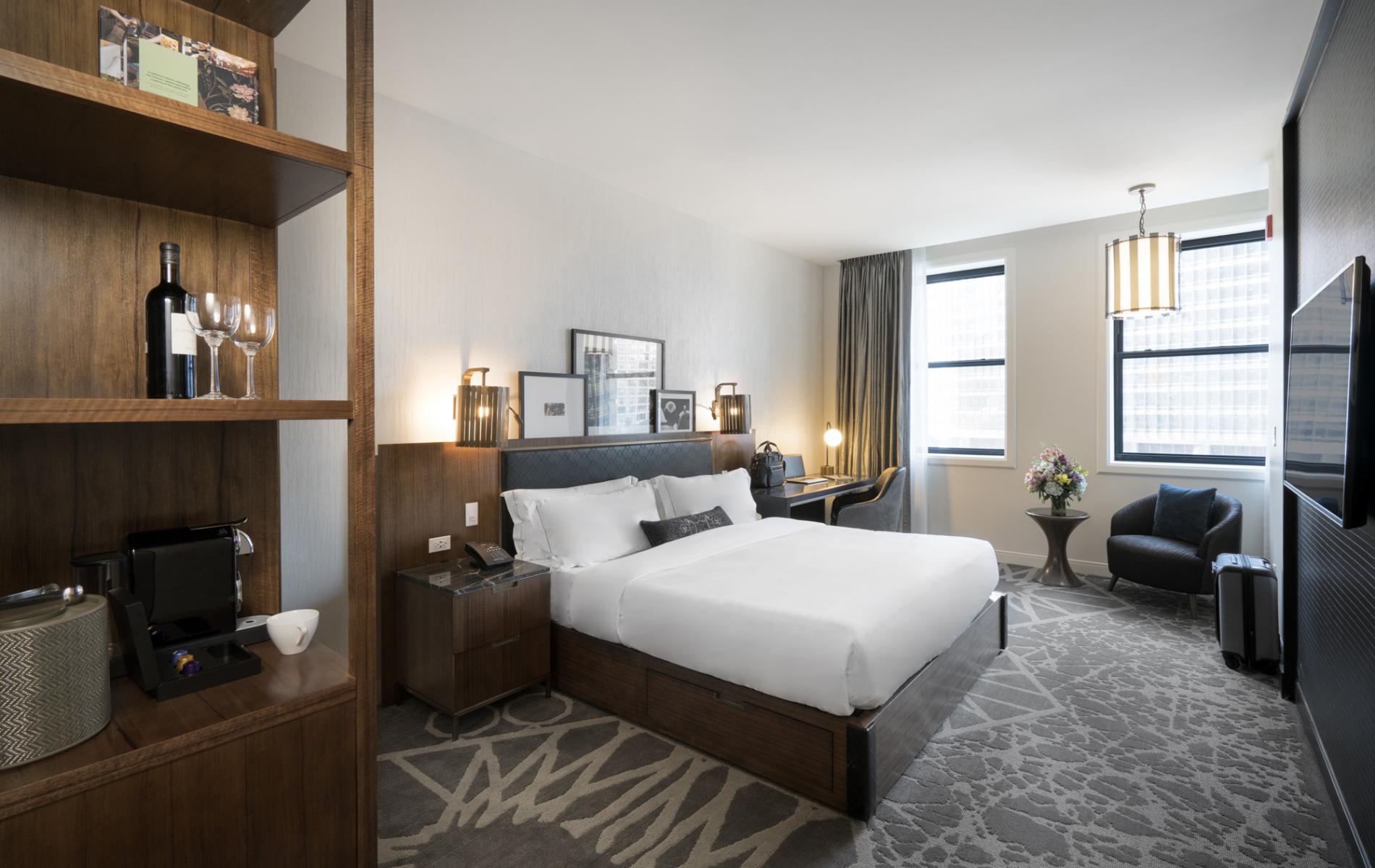 Luxury Hotel Rooms in Chicago